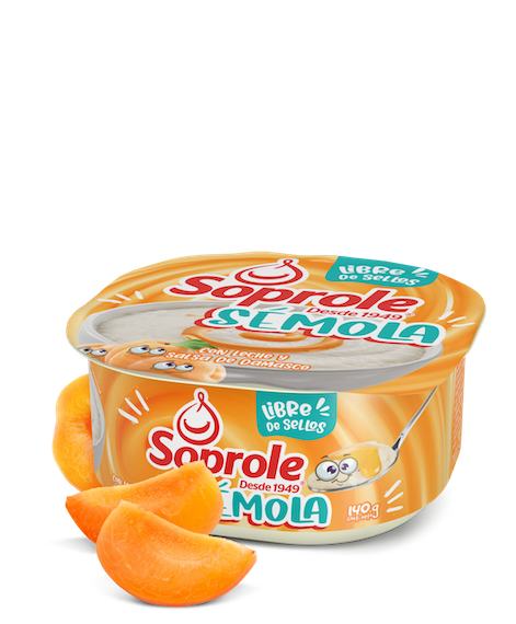 Sémola con leche con salsa de damasco